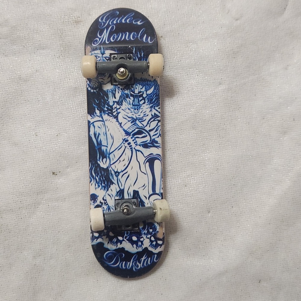Tech Deck DARKSTAR Gailea Momolu Fingerboard